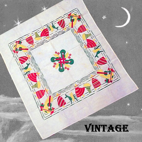 Vintage Table Topper Cover is Linen, Fun Kitschy Retro SMALL Tablecloth - Picture 1 of 11